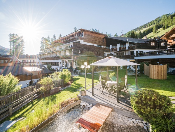 4-Sterne Alpenwellness Hotel St. Veit in den Sextner Dolomiten