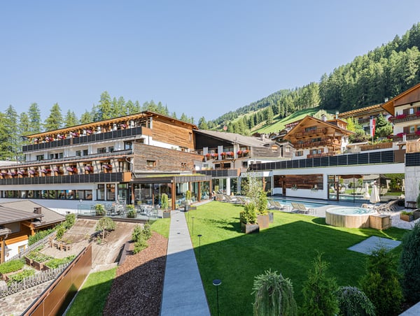 4-Sterne Alpenwellness Hotel St. Veit in den Sextner Dolomiten