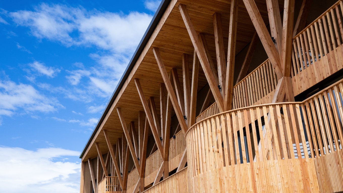 Explore the Alpe di Siusi and the new ICARO